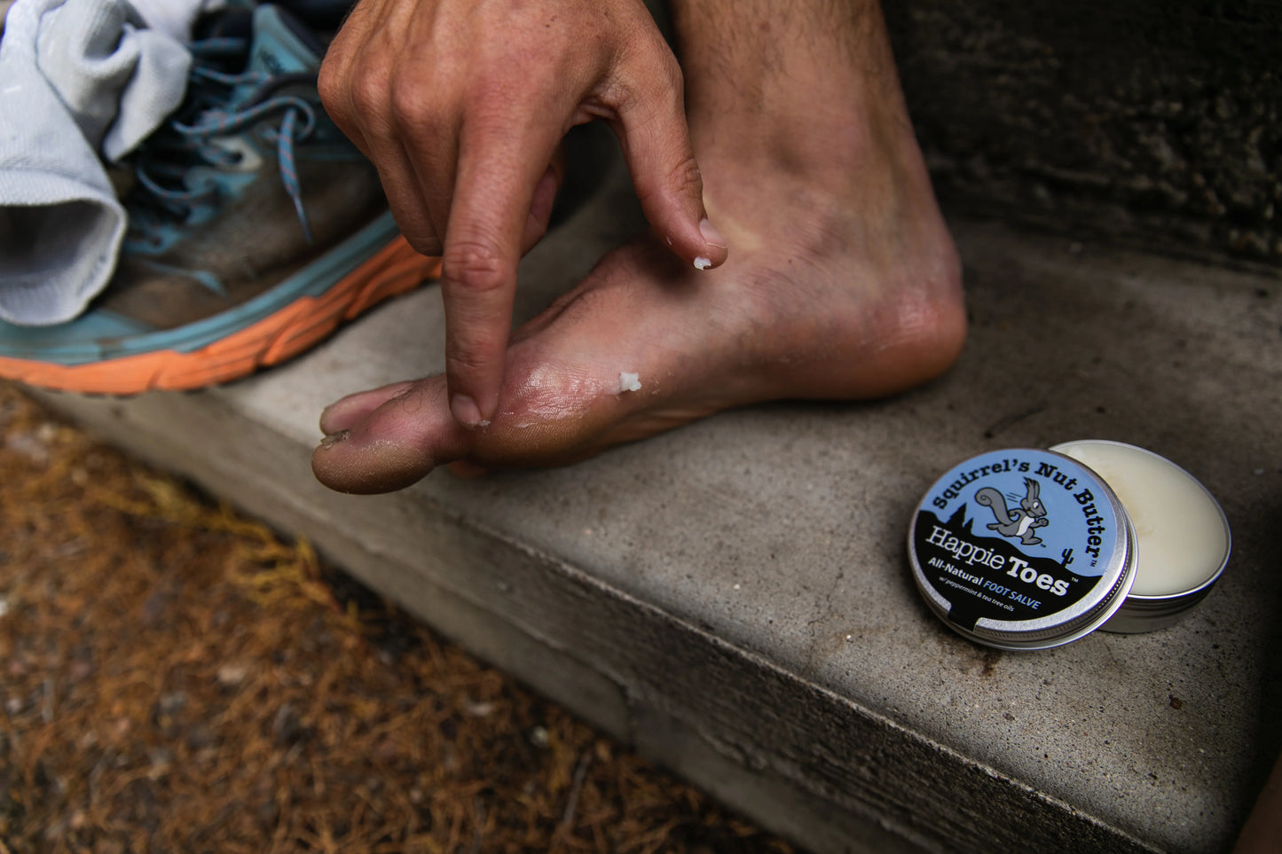 Squirrel's Happie Toes - tin